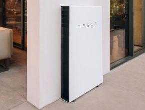 baterie Tesla Powerwall Havaj