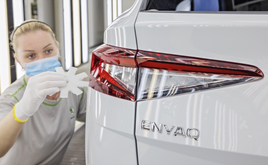 Navzdory přerušení výroby během první vlny pandemie koronaviru v Evropě v březnu a dubnu 2020, vyrobila Škoda Auto v České republice 753 013 vozů.