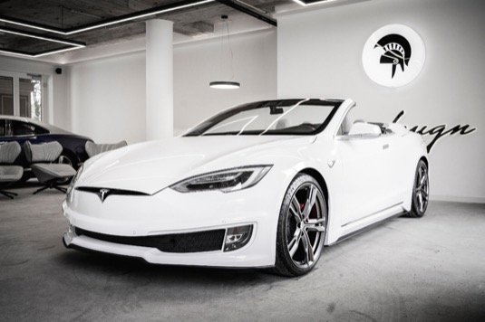 auto elektromobil Tesla Model S