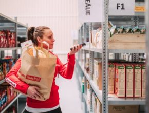 Dáme jídlo je největší česká platforma, která partnerům z řad restaurací a obchodů přivádí zákazníky a pomáhá jim se správným komerčním nastavením a efektivností rozvozu.