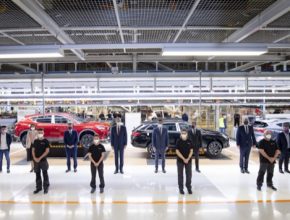 Volkswagen již loni oznámil záměr investovat 5 miliard eur do elektromobility do roku 2025.