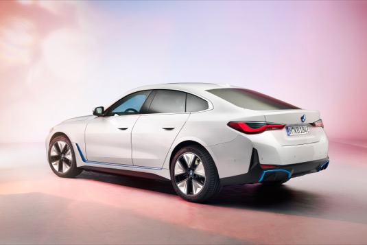 auto elektromobily BMW i4