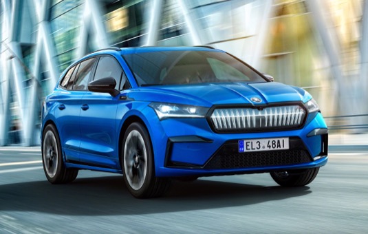 U tuzemských prodejců značky ŠKODA lze ENYAQ SPORTLINE iV objednávat již nyní, a to v obou výkonových provedeních 60 i 80.