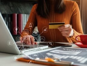 Fidoo přichází s on-line aplikací a předplacenými platebními kartami.