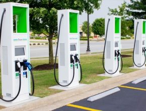 auto elektromobil nabíjecí stanice Electrify America Volkswagen