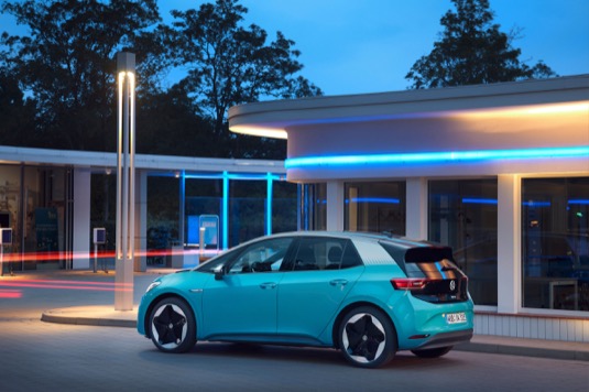 Volkswagen se intenzivně zabývá zásadními tématy budoucnosti – digitalizací, novými obchodními modely a autonomní jízdou