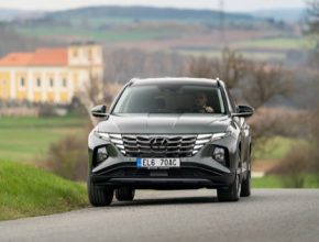 Ceny plug-in hybridních variant Hyundai Tucson Plug-in hybrid začínají na 899 990 Kč vč. DPH.