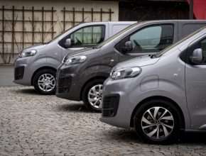 auto elektromobily Peugeot e-Traveller a e-Expert, Citroen ë-SpaceTourer a ë-Jumpy a Opel Zaﬁra-e Life a Vivaro-e