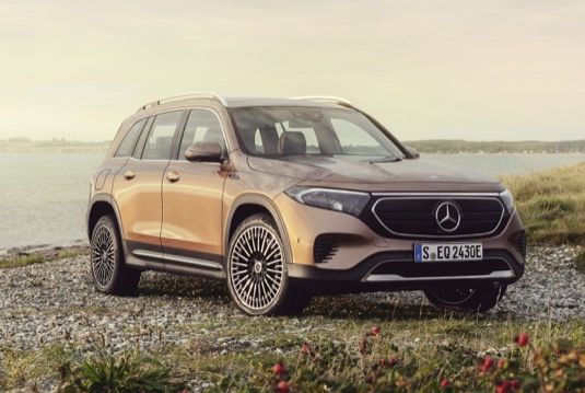 auto elektromobil Mercedes-Benz EQB