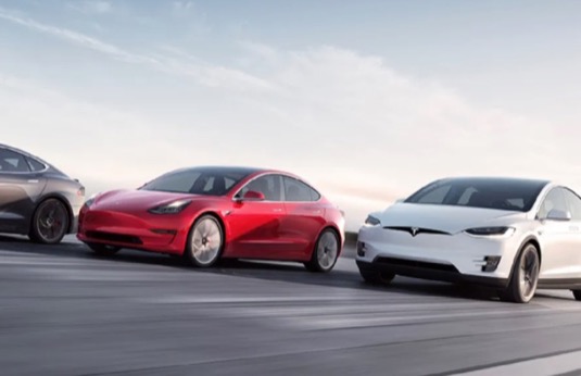 auto elektromobily Tesla Model 3 Model Y