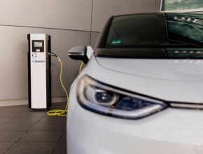 auto elektromobil Volkswagen V2G obousměrné nabíjení