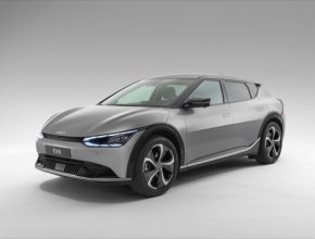 Elektrický crossover EV6, který oslavil světovou premiéru na konci března, se může chlubit dojezdem až 510 km.