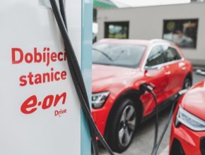První stanice by měla vzniknout v Kroměříži už během třech měsíců.