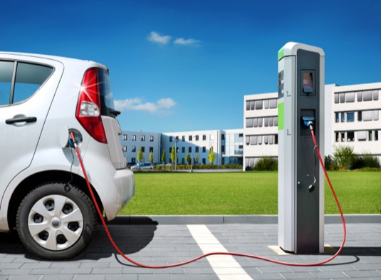 auto nabíjení elektromobilu