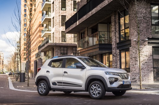 Dacia Spring: nový elektromobil za nejdostupnější cenu v České republice.