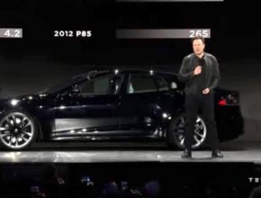 Těsně před finálním odhalením Tesla Model S Plaid automobilk oznámila, že ruší plánovanou verzi Plaid+ s delším dojezdem, a zároveň zvyšuje cenu Plaid o $10 000.
