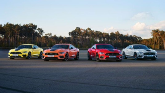 auto Ford Mustang Mach-E