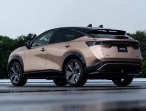 Nissan Ariya elektromobil