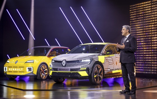 Renault eWays ElectroPop je název strategie, která předvídá nevídaný rozmach skupiny Renault v oblasti elektrických vozů nabídne konkurenceschopné, udržitelné a populární elektrické vozy.