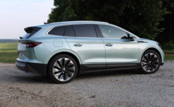 auto elektromobil Škoda Enyaq iV test