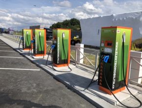 Od dubna 2020, kdy společnost oznámila 200. stanici, se tak počet instalovaných stanic ABB zdvojnásobil.