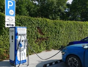 Nabíjení elektromobilu v zahraničí není taková hrůza, jak je mnohde zmiňováno.