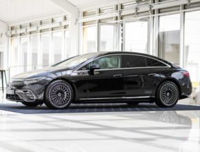 Elektromobil Mercedes-Benz EQS je první