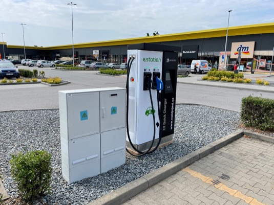 nabíjecí stanice e-station pro elektromobily Třebíč Stop Shop
