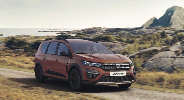 Dacia Jogger se stane nejdostupnějším sedmimístným hybridem na trhu. Dostupná bude v roce 2023. foto: Dacia