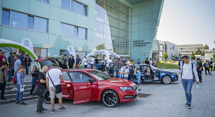Škoda Auto dlouhodobě podporuje technické vzdělávání jako součást své společenské odpovědnosti. foto: Škoda Auto