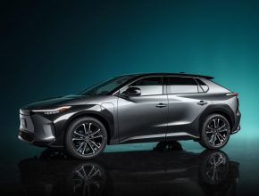 Toyota bZ4X elektromobil koncept