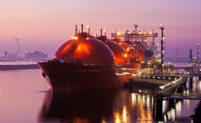 Loď Arctic Princess určená pro přepravu LNG, tedy zkapalněného zemního plynu. Podobné by měly v budoucnu přepravovat také zkapalněný vodík. foto: Gate LNG