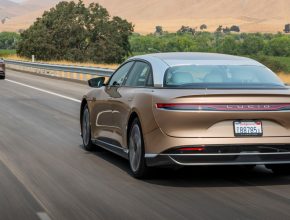 Elektromobily Lucid Air už se prohánějí po kalifornských silnicích, zatím ale pouze jako testovací vozy. foto: Lucid Motors