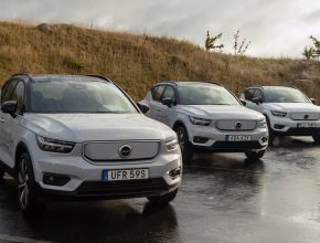 elektromobil Volvo XC40. Už tak poměrně bohatá nabídka plně elektrických crossoverů na evropském trhu je díky Volvo XC40 ještě zajímavější.