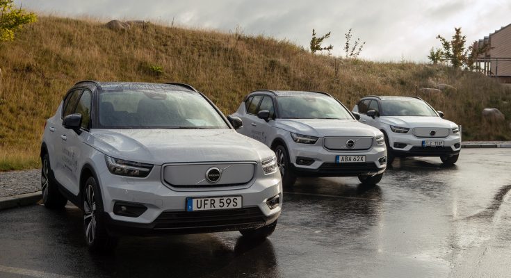 elektromobil Volvo XC40. Už tak poměrně bohatá nabídka plně elektrických crossoverů na evropském trhu je díky Volvo XC40 ještě zajímavější.